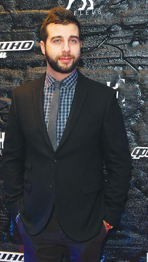 Иван Ургант поделился фото новорожденной