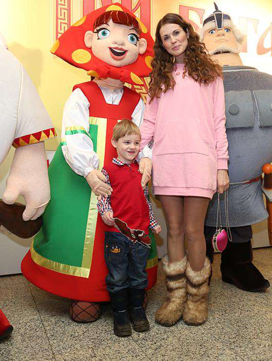 Наталья Лесниковская с сыном.