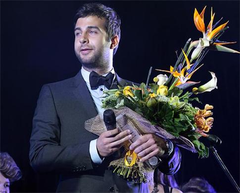 Иван Ургант подарил бабушке трехкомнатную квартиру