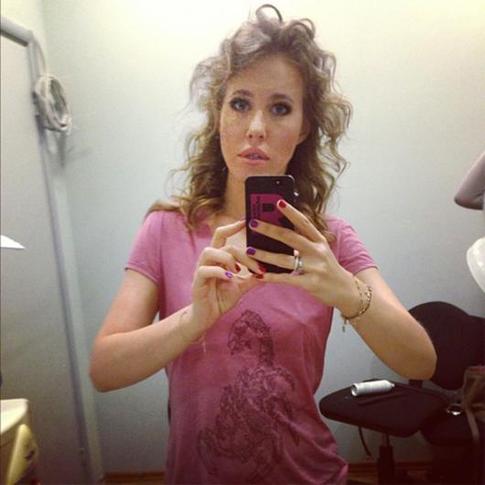 Ксения Собчак объявила войну полным