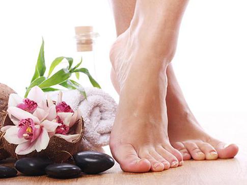 Халюкс вальгус: вся правда о «косточке» на стопе