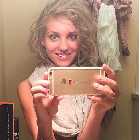 За Кристиной Асмус пытается ухаживать 9-летний поклонник