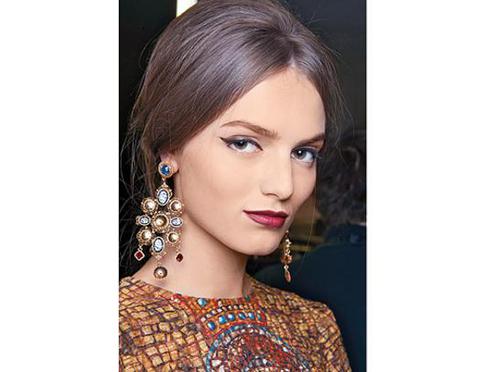 Яркие преображения — с помощью актуального макияжа