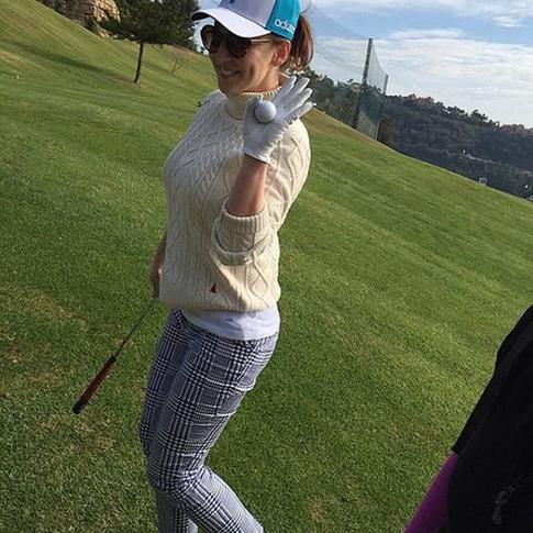 Альбина Джанабаева увлеклась игрой для аристократов