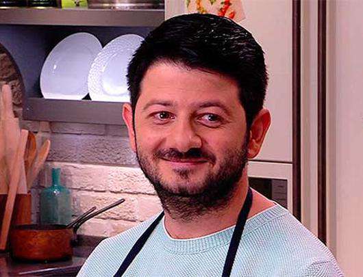 Михаил Галустян.