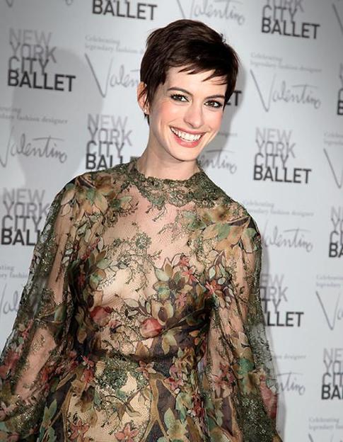 Энн Хэтэуэй вышла замуж