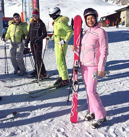 Лада Дэнс обожает горные лыжи. Фото: материалы пресс-служб.