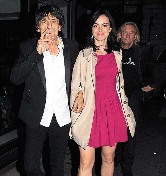 Ронни Вуд и Салли Хэмфрис. Фото: Rex Features/Fotodom.ru.