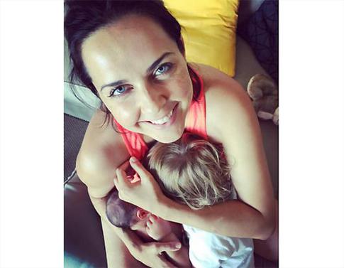 Ольга Шелест назвала новорожденную дочку радугой!