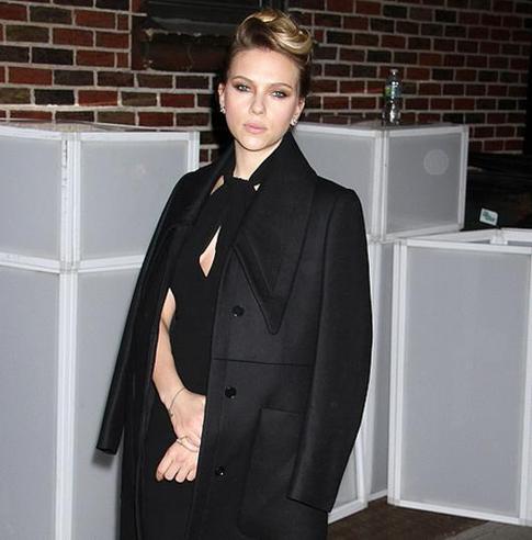 Скарлетт Йоханссон засадила хакера в тюрьму