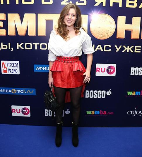 Зачем Лоя купила такую юбку?