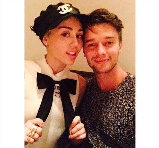 Майли Сайрус и Патрик Шварценеггер. Фото: Twitter.com/@PSchwarzenegger.