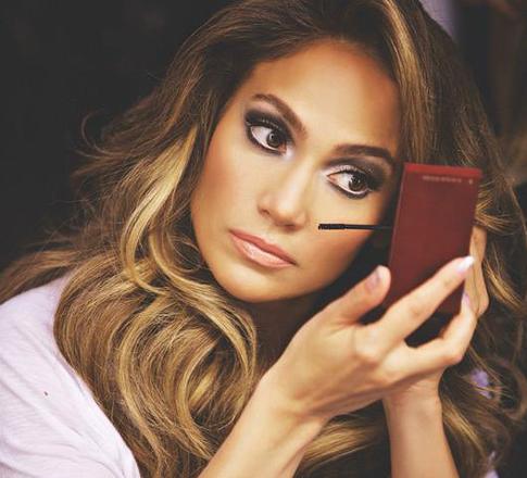 Джей Ло вернула девичью фамилию