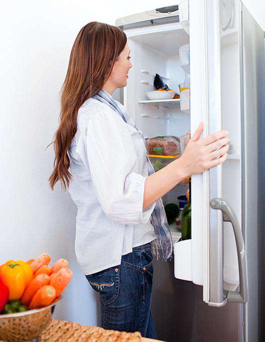 Правильно выбранный холодильник поможет сэкономить. Фото: Lori.ru.