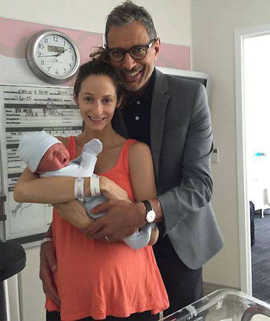 Джефф Голдблюм и Эмили Ливингстон стали родителями. Фото: Facebook.com/golblumofficial.