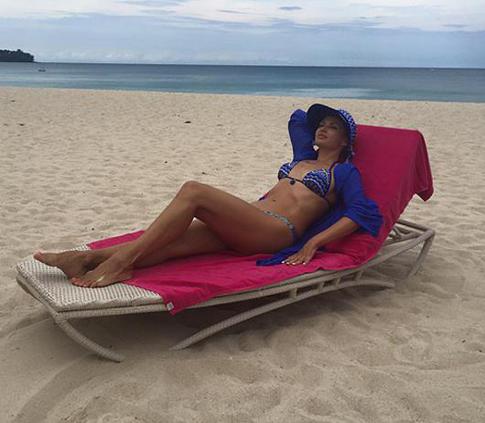 Эвелина Бледанс улетела в Таиланд поработать лошадкой!