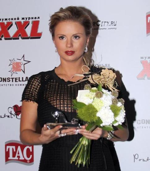 Анна Семенович крутит роман с пародистом