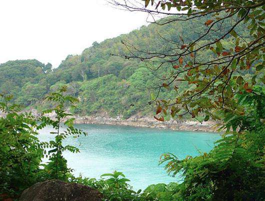 Пхукет, несмотря на все его явные недостатки, - одно из красивейших мест на планете.