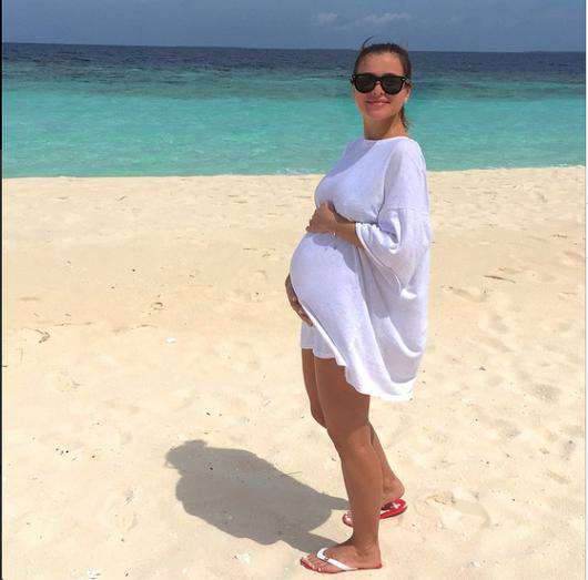 Лена наконец показала свое интересное положение. Фото: социальные сети