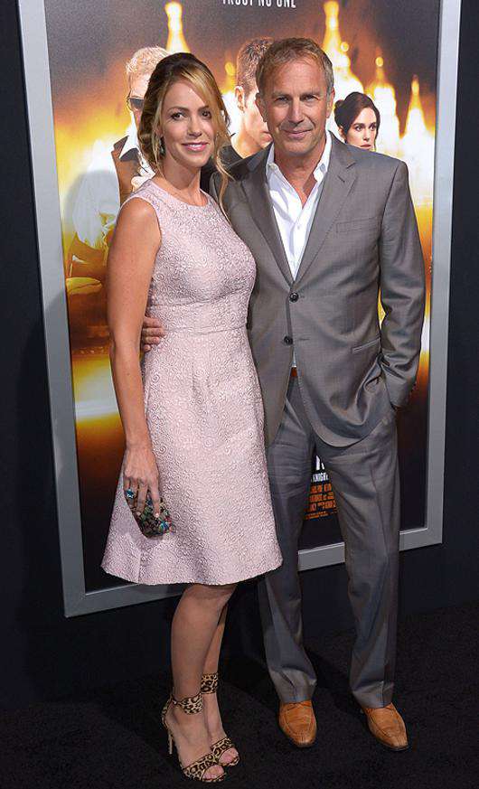 Кевин Костнер и Кристина Баумгартнер. Фото: Rex Features/Fotodom.ru. 