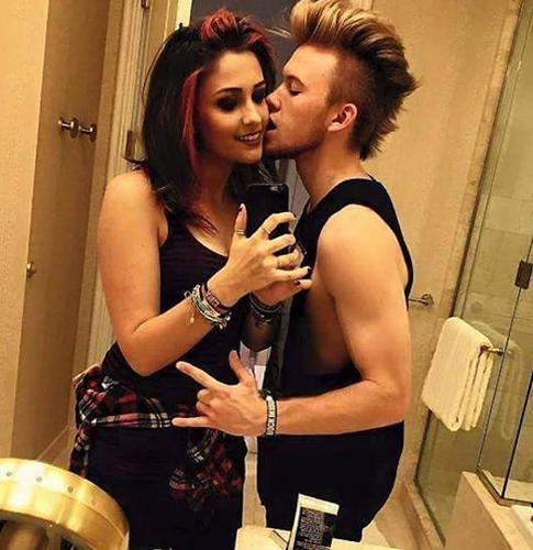 Дочь Майкла Джексона собралась замуж