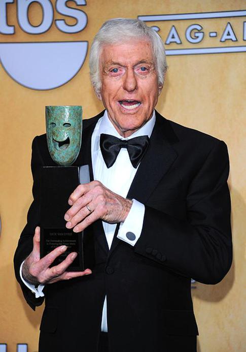 Актер Дик Ван Дайк чуть не погиб