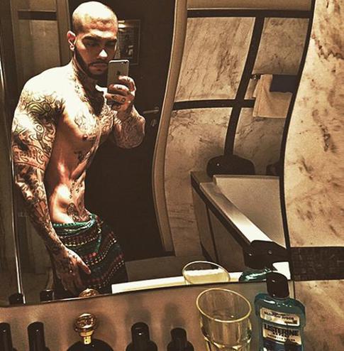 Тимати посмеялся над любителями фотошопа