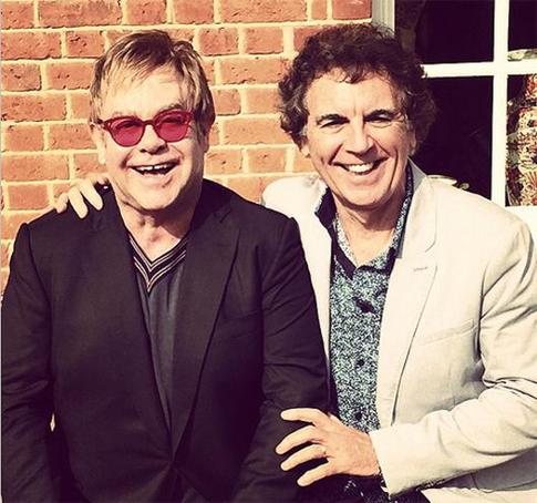 Элтон Джон встретился с одноклассниками