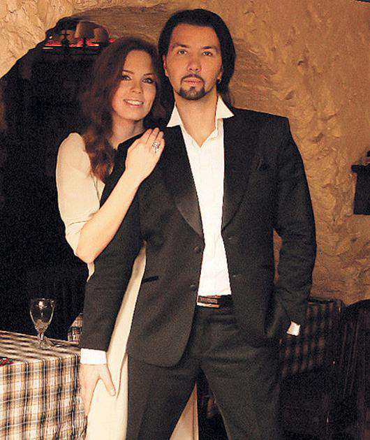 Денис Клявер с женой.