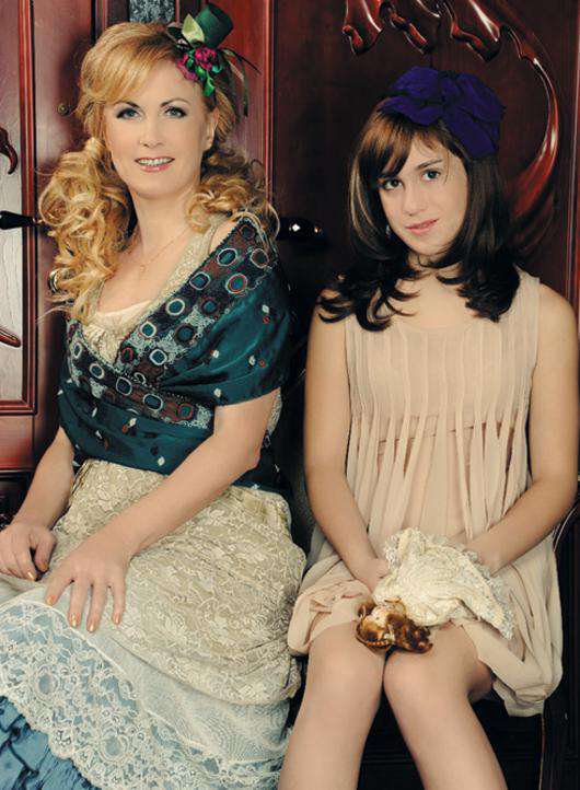 Светлана Разина с дочерью.