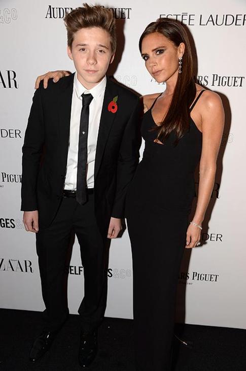 Виктория Бекхэм сделала сына моделью