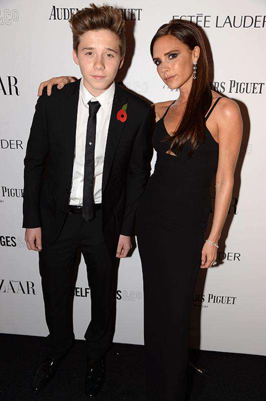 Виктория Бекхэм с сыном Бруклином. Фото: Rex Features/Fotodom.ru.