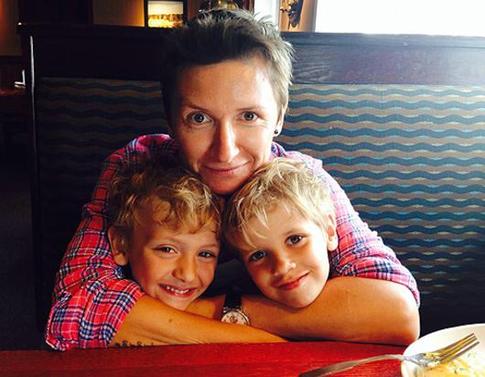 Дети Арбениной все больше становятся похожи на мать