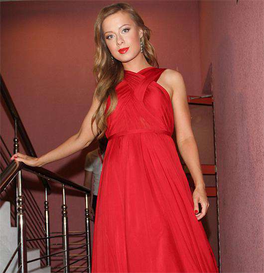 Юлия Савичева.