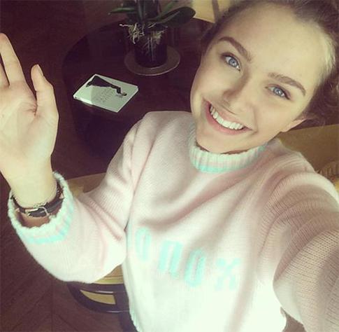 Стефания Маликова получила на день рождения… кролика!