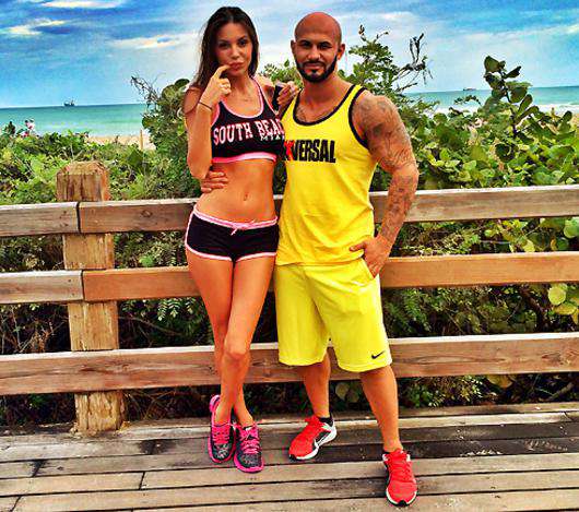 Джиган с женой.