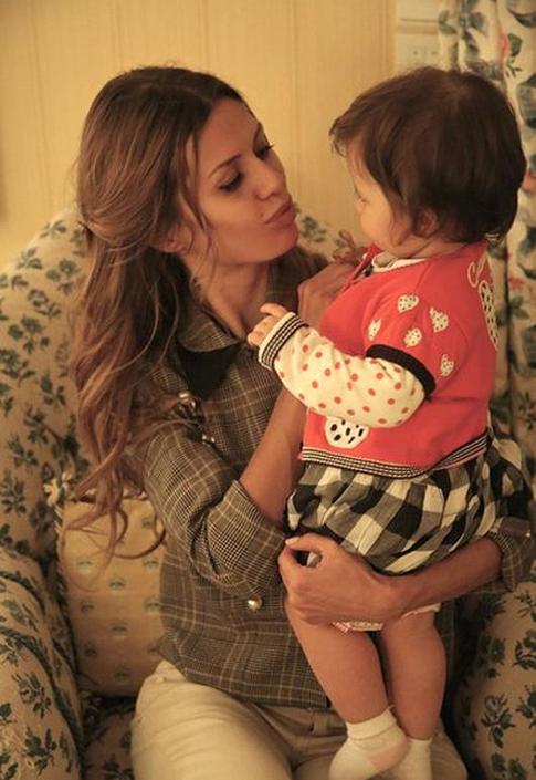 Виктория Боня показала фото годовалой дочки