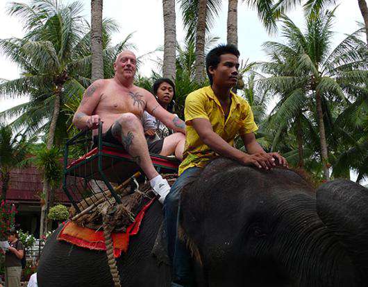 Практически каждый иностранец, приезжая в Таиланд, заводит себе «тайскую жену» - на ночь или на несколько лет.