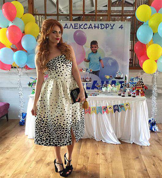 Анастасия Стоцкая на дне рождения сына. Фото: Instagram.com/100tskaya.