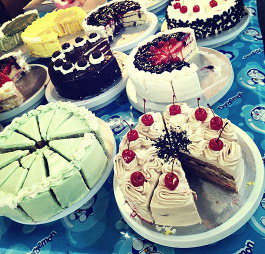 Редкий сладкоежка может пройти мимо местных тортов.
