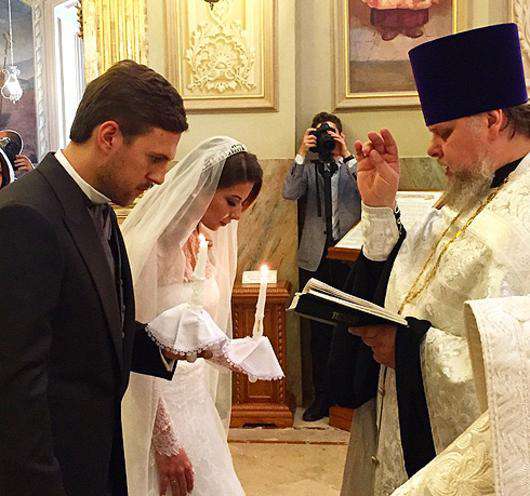 Галина Юдашкина и Петр Максаков обвенчались. Фото: Instagram.com/marinayudashkina.