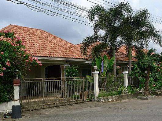 Вид на жилой поселок в Таиланде.