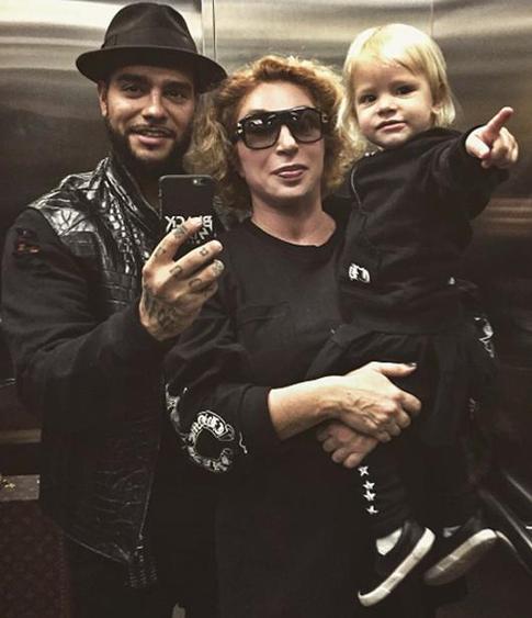 Тимати ранен во время отдыха