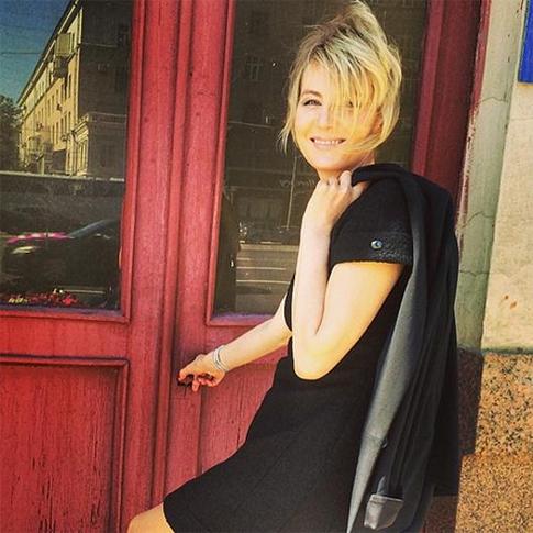 Рената Литвинова отправила дочь на подиум