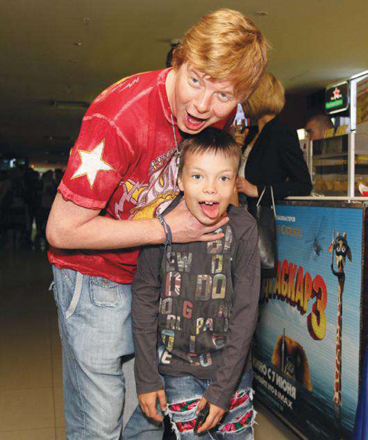 Андрей Григорьев-Аполлонов с сыном.