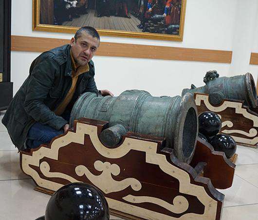 Михаил Сафронов в кадетском училище.