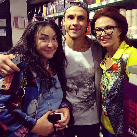 Лолита Милявская с мужем и Эвелина Бледанс. Фото: Instagram.com/bledans.