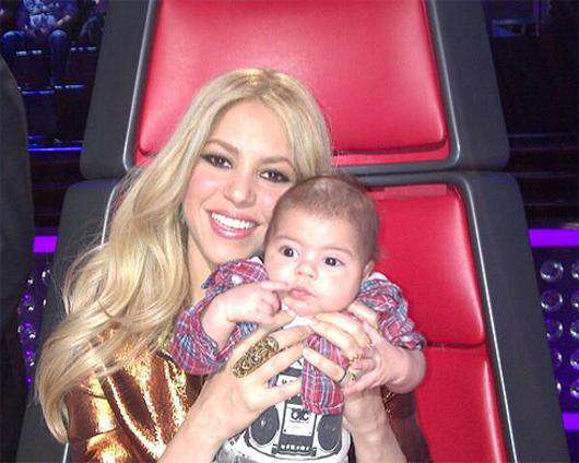 Шакира с сыном Миланом. Фото: Twitter.com.