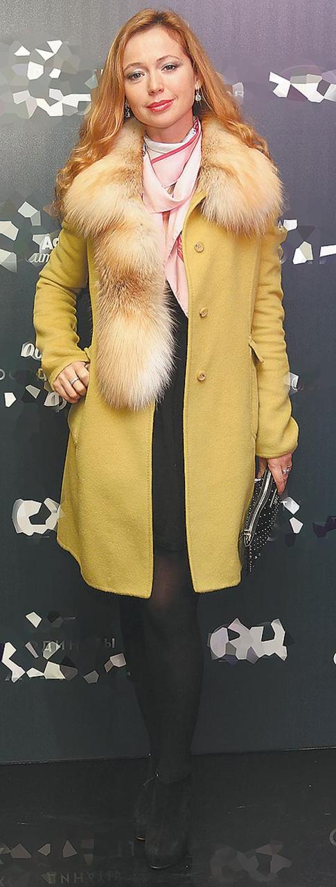 Елена Захарова зря надела убитого зверя