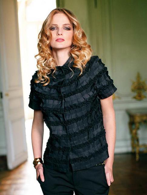 Блузки из Интернета спасают фигуру женщин